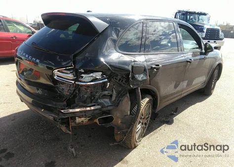 2017 Porsche Cayenne из США, поврежденный, VIN WP1AA2A24HKA84898